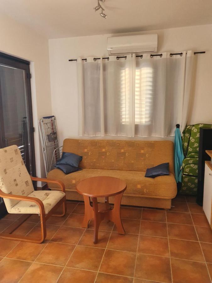 Vila Breskvar Mugeba Exterior foto